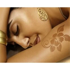 Creme Solaire Satin 180ml Hawaiian Tropic Spf50+ -Monoï Boutique creme solaire satin 180ml hawaiian tropic spf50 2