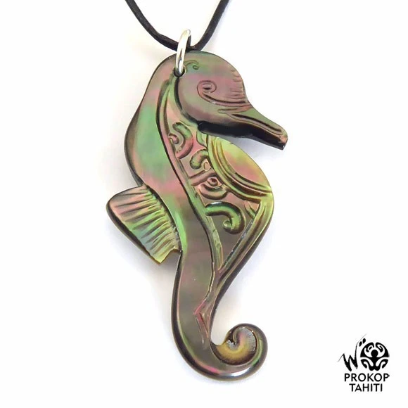 Pendentif Nacre Gravee Prokop Tahiti Hippocampe Phb9 1 Pendentif Nacre Gravee Prokop Tahiti Hippocampe Phb9