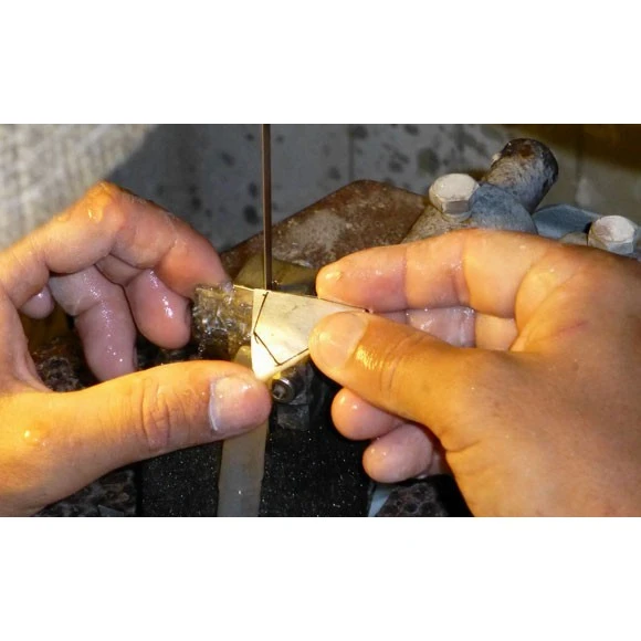 Pendentif Nacre Gravee Prokop Tahiti Queue Baleine B2 4 Pendentif Nacre Gravee Prokop Tahiti Queue Baleine B2 – Image 4