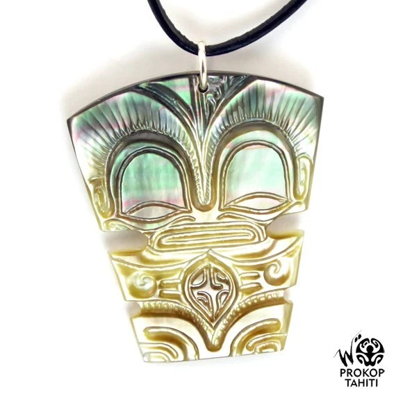 Pendentif Nacre Gravee Prokop Tahiti Tiki Xl Tk5 1 Pendentif Nacre Gravee Prokop Tahiti Tiki Xl Tk5